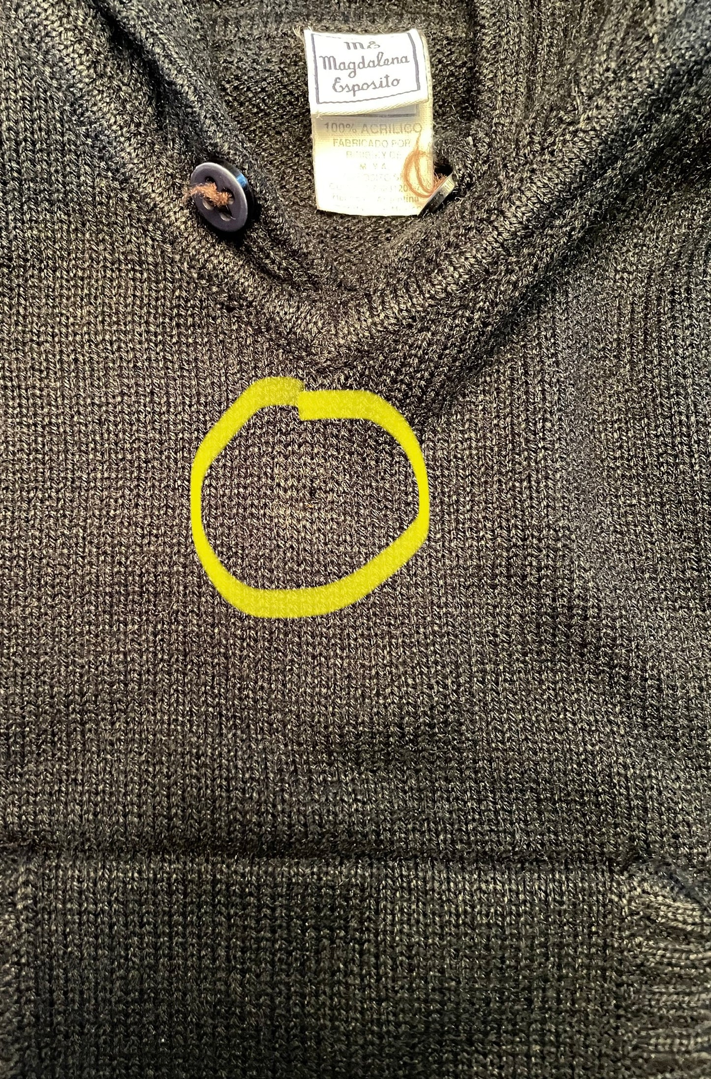 ME sweater 12-18 *Minor Damage