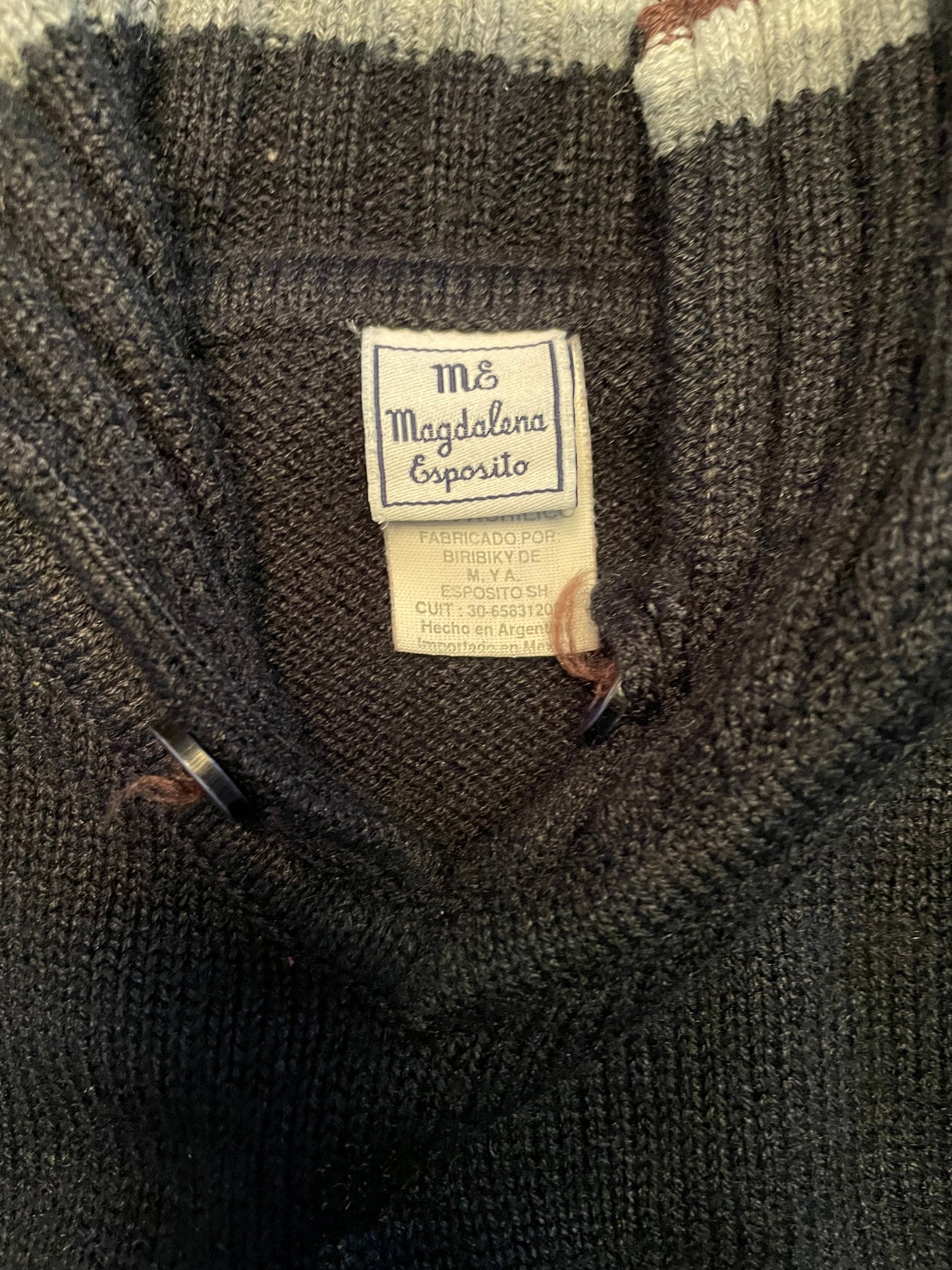ME sweater 12-18 *Minor Damage